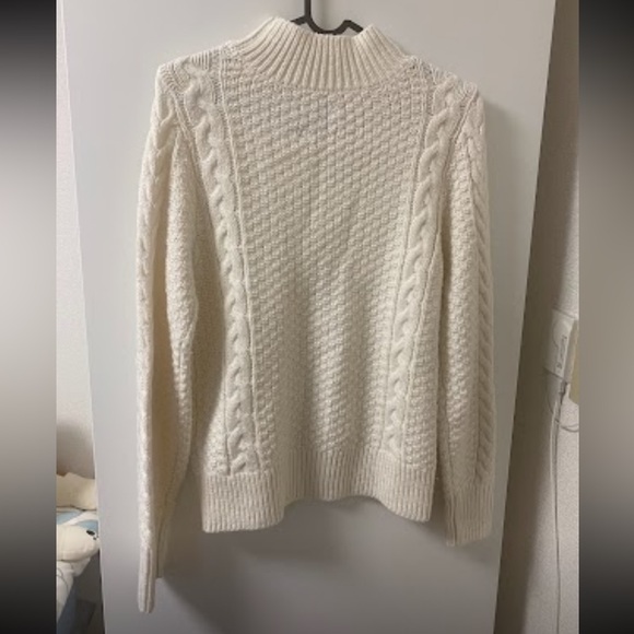 Abercrombie & Fitch Cream Cable Knit Sweater - Picture 6 of 7